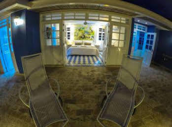 Placita Vieja Boutique